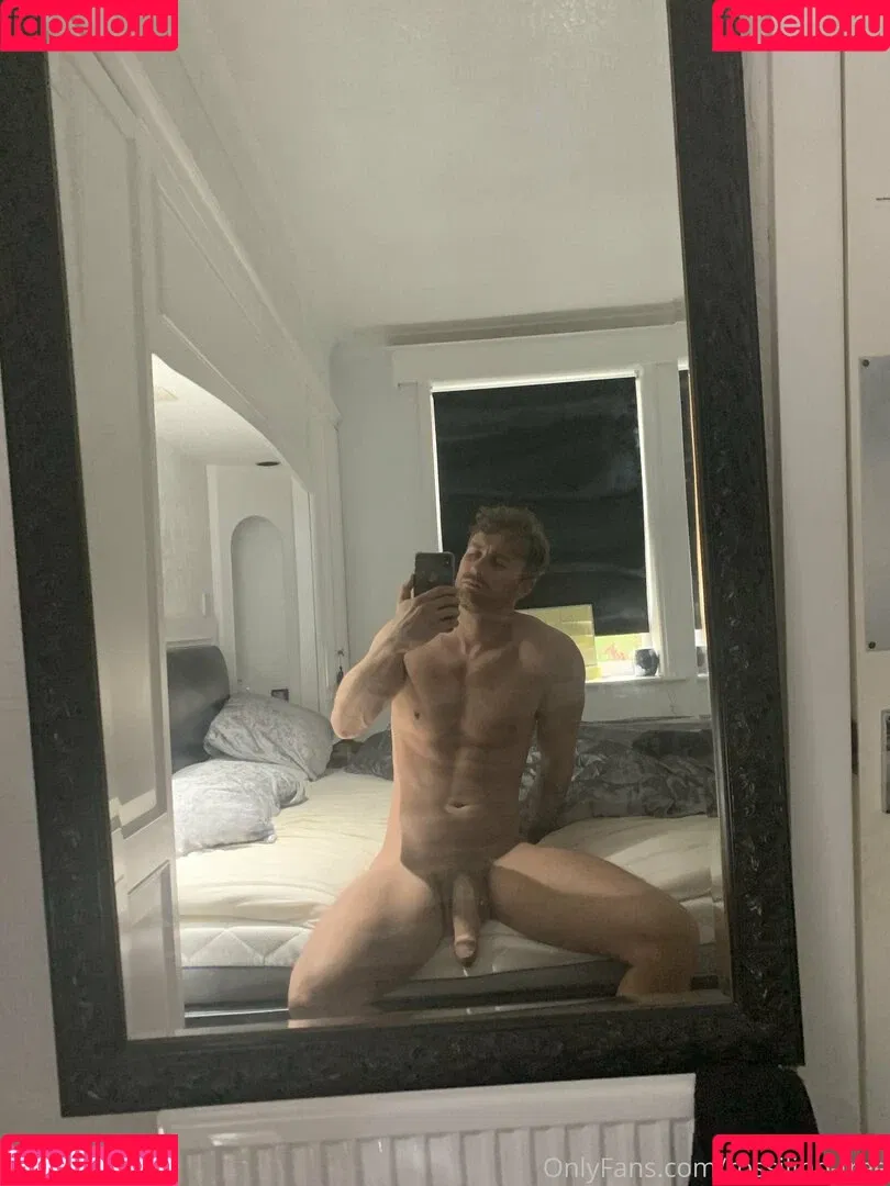 _rossilino_ / rossilino-free Onlyfans Photo Gallery 