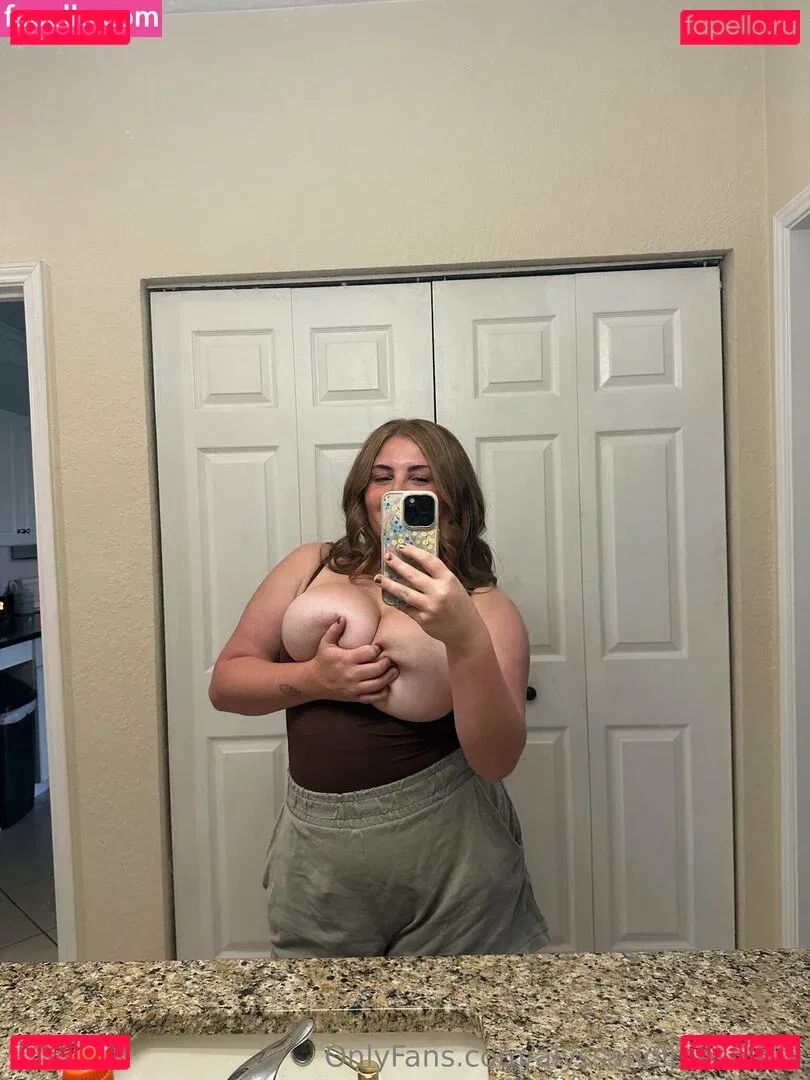 AlyssaHolmes69 Onlyfans Photo Gallery 