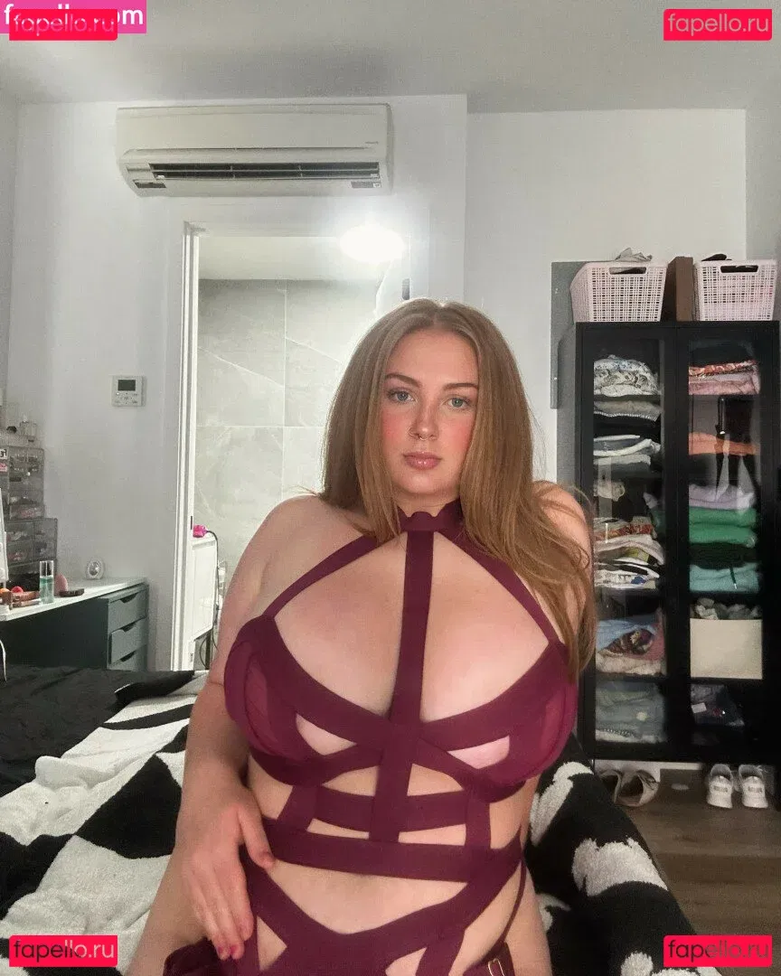 AlyssaHolmes69 Onlyfans Photo Gallery 