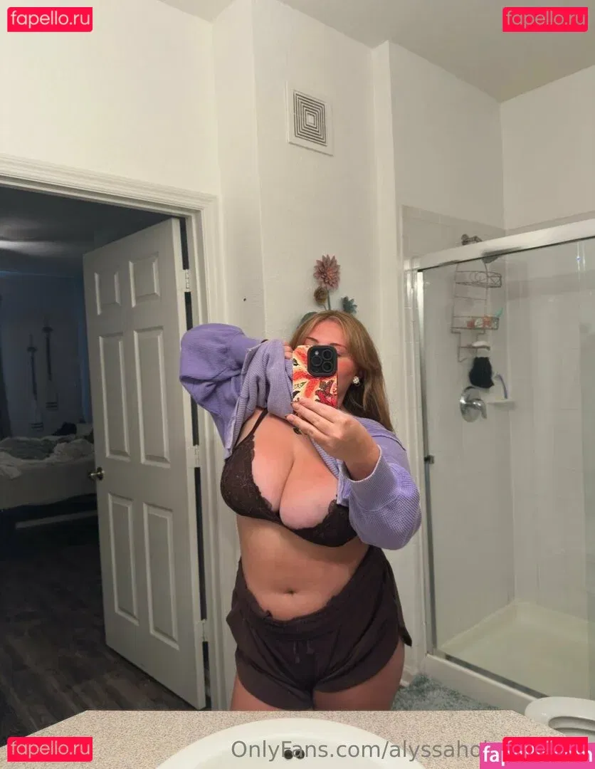 AlyssaHolmes69 Onlyfans Photo Gallery 