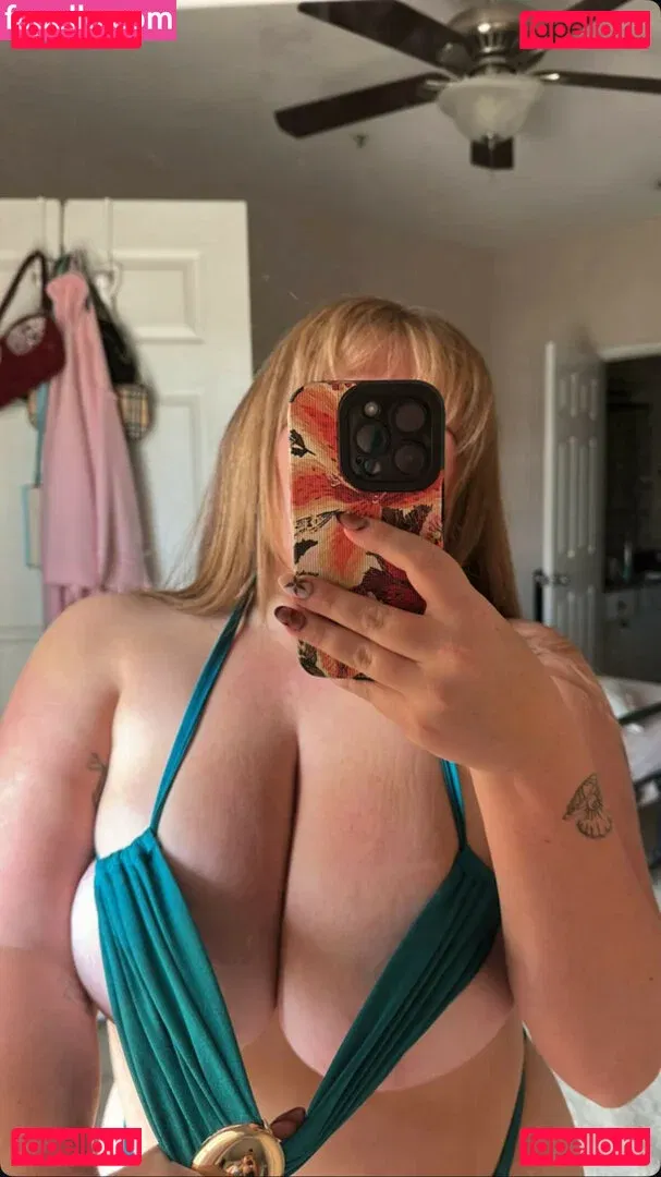 AlyssaHolmes69 Onlyfans Photo Gallery 