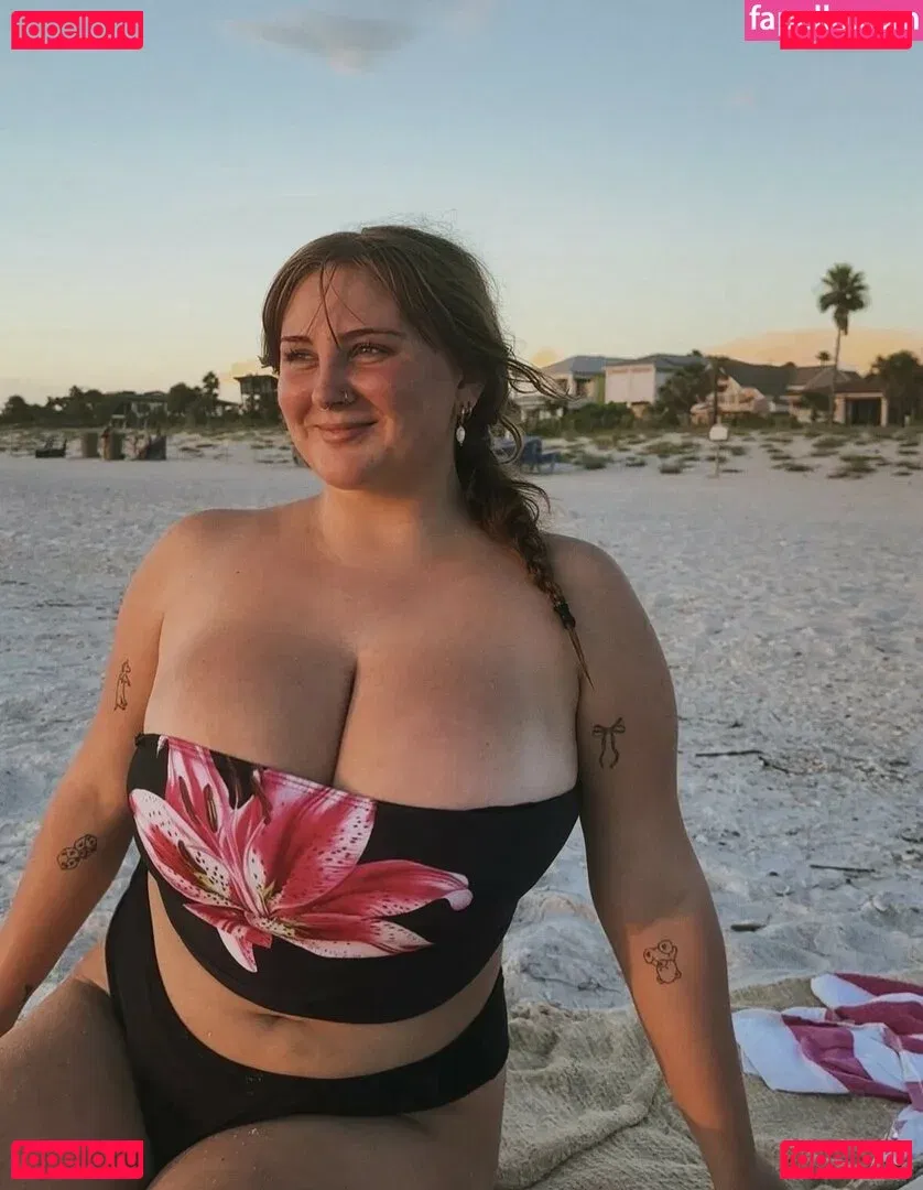 AlyssaHolmes69 Onlyfans Photo Gallery 