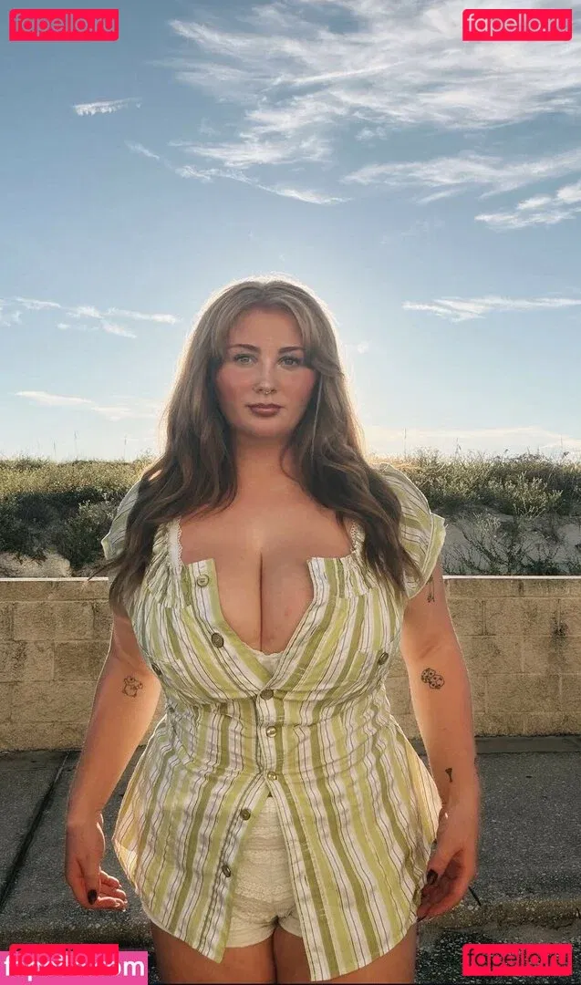 AlyssaHolmes69 Onlyfans Photo Gallery 