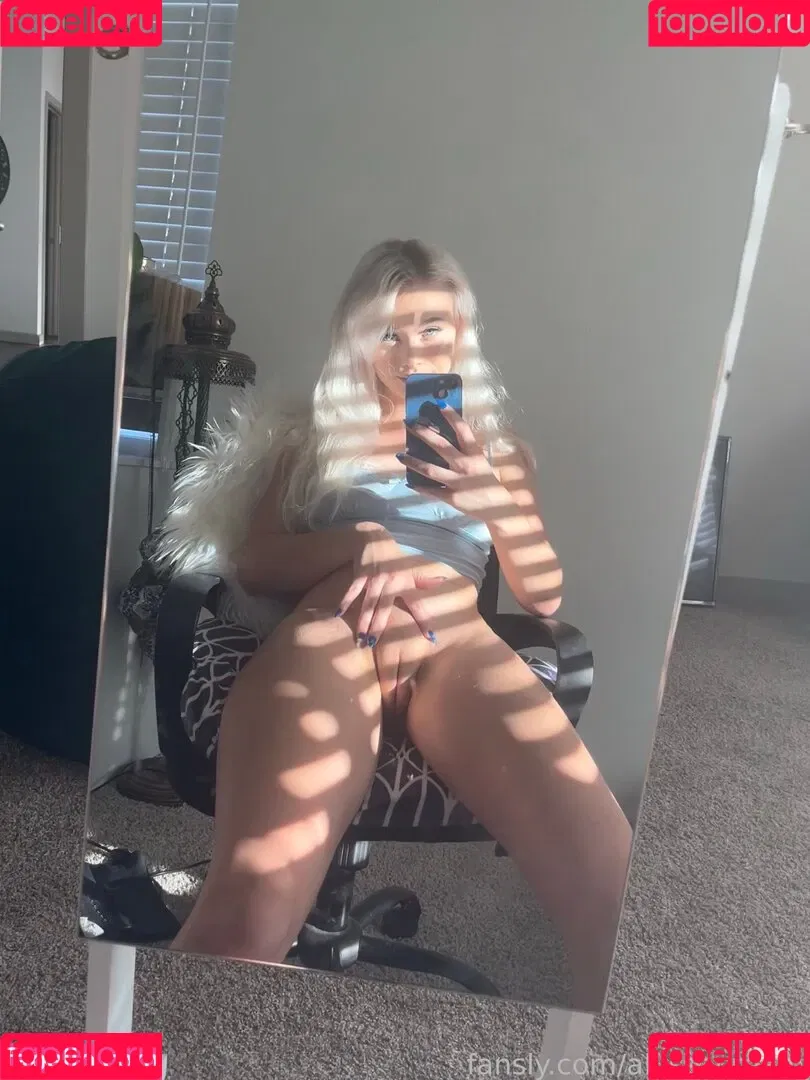 Ally Athena / Alyssa Devyn / alyssa9 / alyssadevynn / ofalyssa9 Onlyfans Photo Gallery 