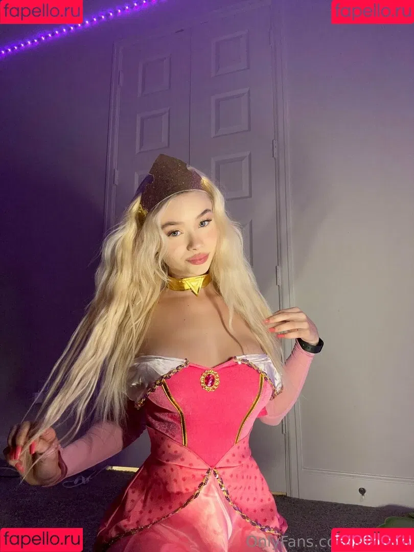 Ally Athena / Alyssa Devyn / alyssa9 / alyssadevynn / ofalyssa9 Onlyfans Photo Gallery 