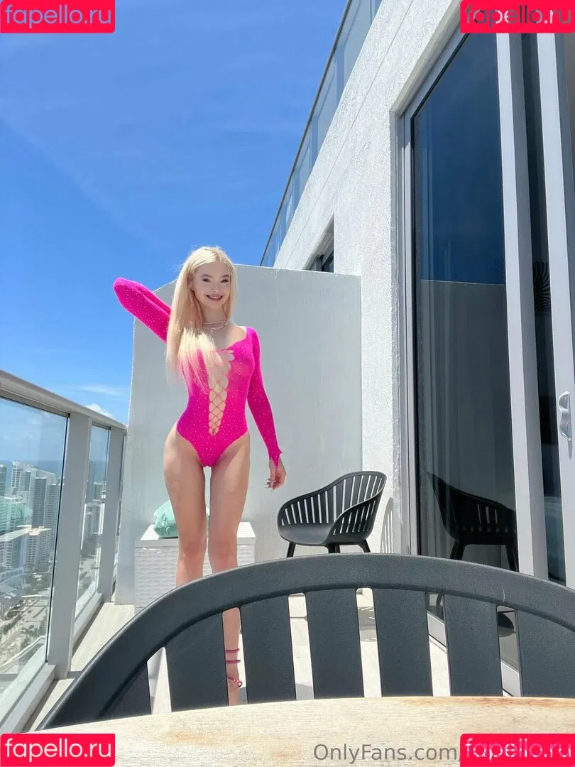 Ally Athena / Alyssa Devyn / alyssa9 / alyssadevynn / ofalyssa9 Onlyfans Photo Gallery 