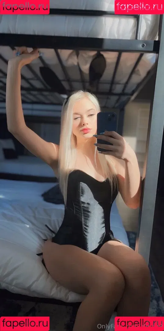 Ally Athena / Alyssa Devyn / alyssa9 / alyssadevynn / ofalyssa9 Onlyfans Photo Gallery 