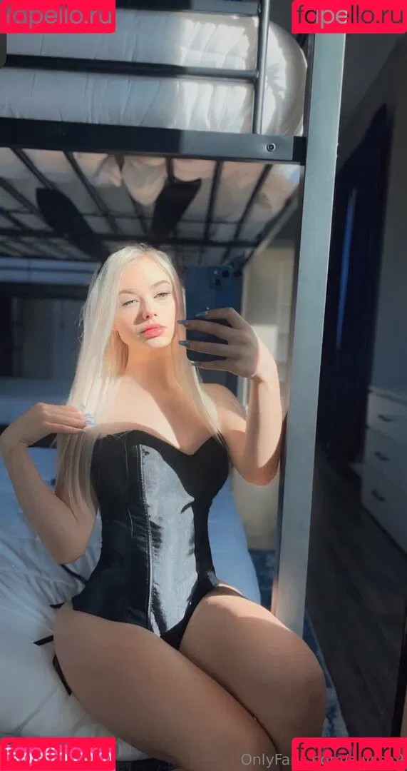 Ally Athena / Alyssa Devyn / alyssa9 / alyssadevynn / ofalyssa9 Onlyfans Photo Gallery 