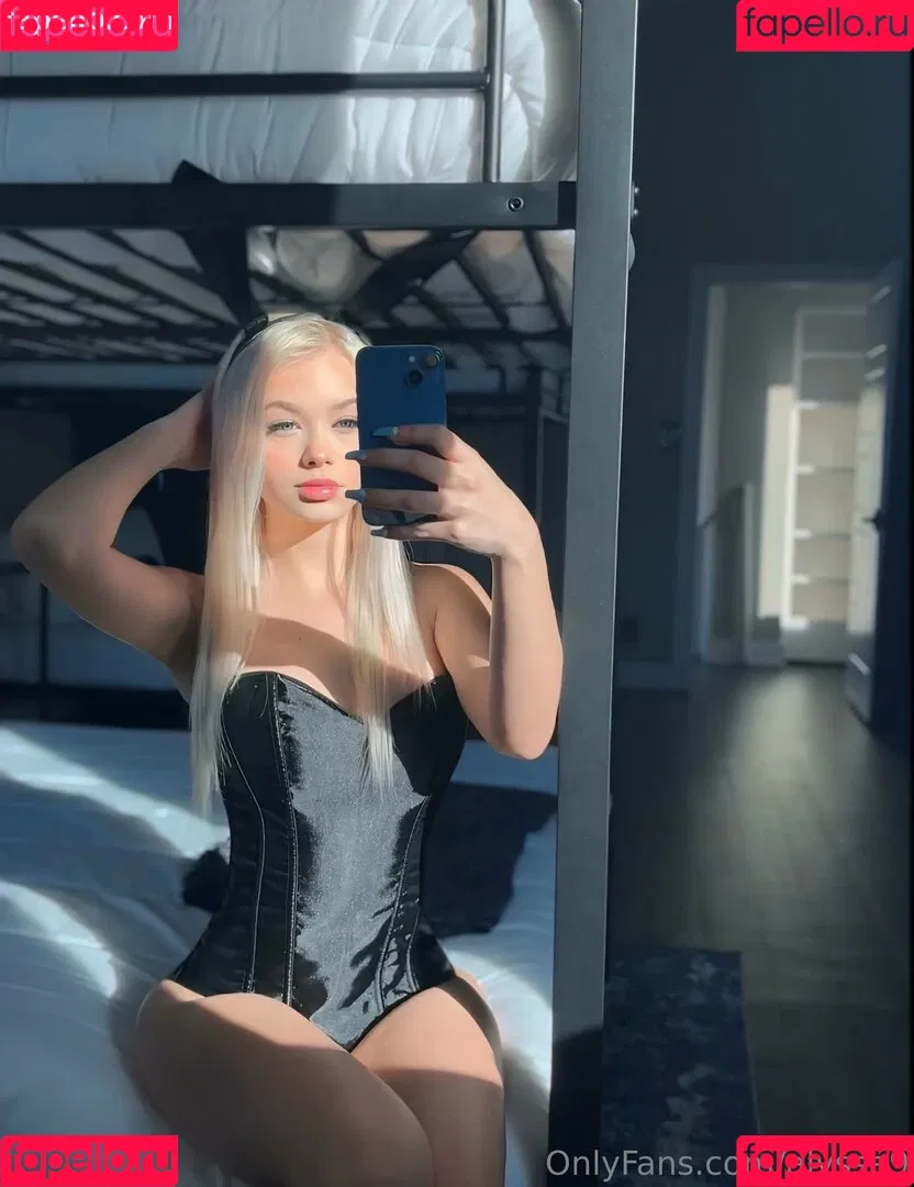 Ally Athena / Alyssa Devyn / alyssa9 / alyssadevynn / ofalyssa9 Onlyfans Photo Gallery 