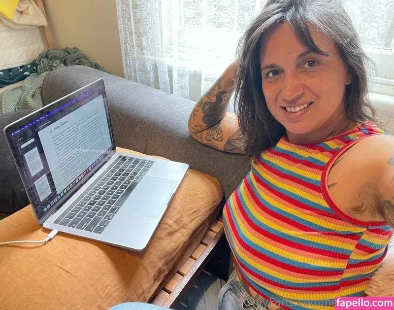 helencorday / liandradahl Onlyfans Photo Gallery 