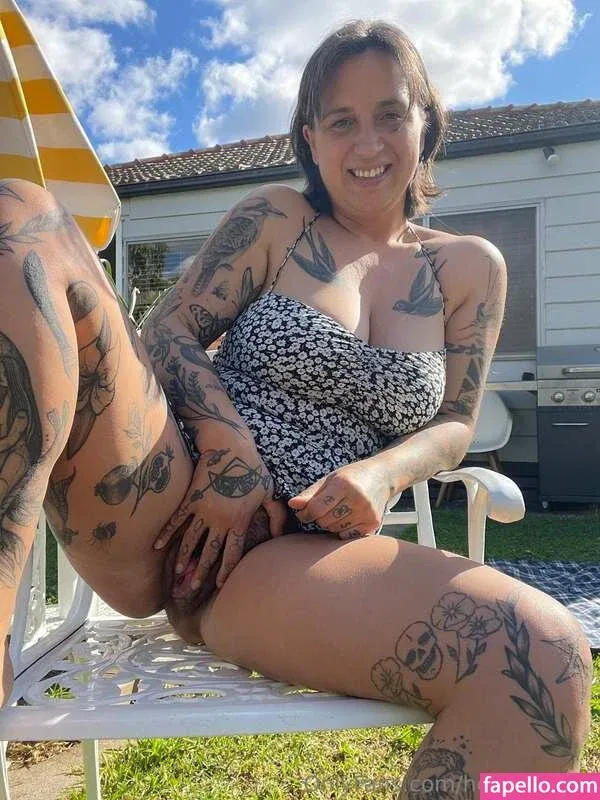 helencorday / liandradahl Onlyfans Photo Gallery 