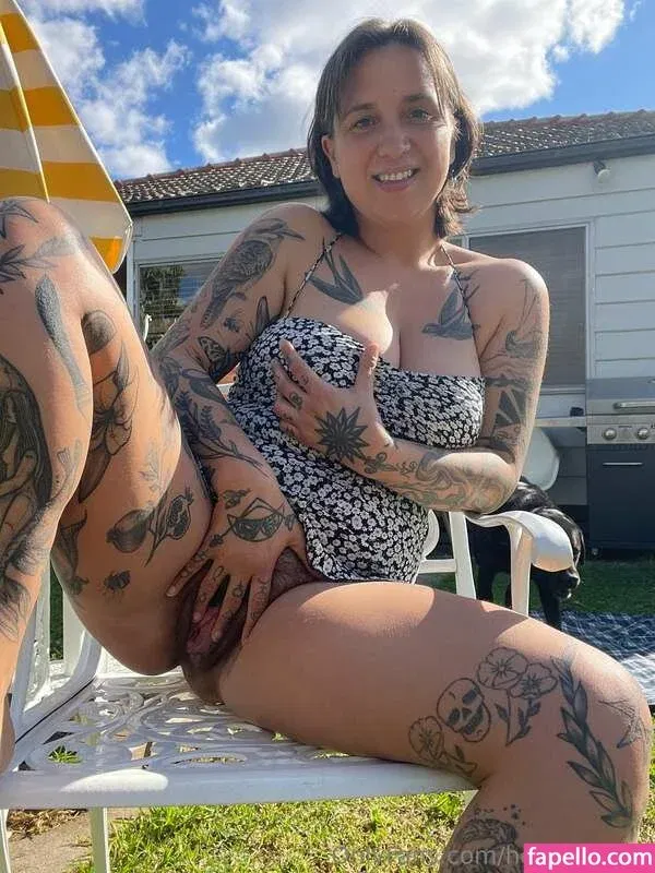 helencorday / liandradahl Onlyfans Photo Gallery 