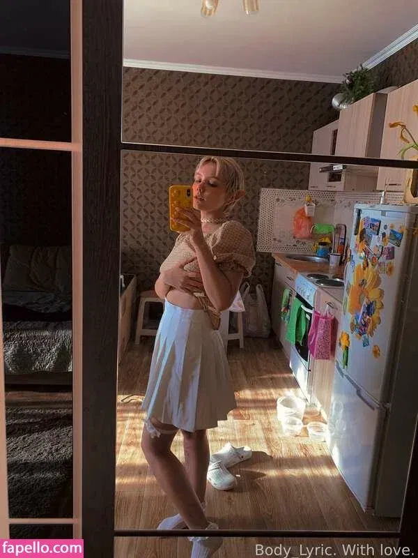 Body Lyric / Body_Lyric / body_lyricsllc / https: Onlyfans Photo Gallery 