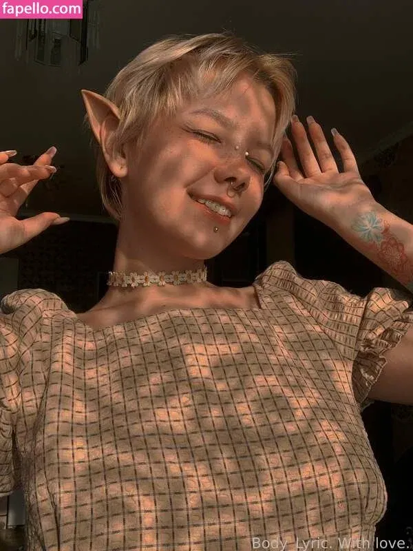 Body Lyric / Body_Lyric / body_lyricsllc / https: Onlyfans Photo Gallery 