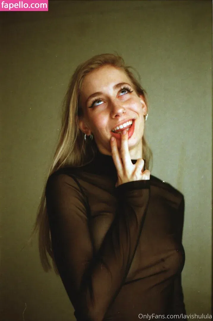 UlulaXx / lavinaluo / lavishulula Onlyfans Photo Gallery 