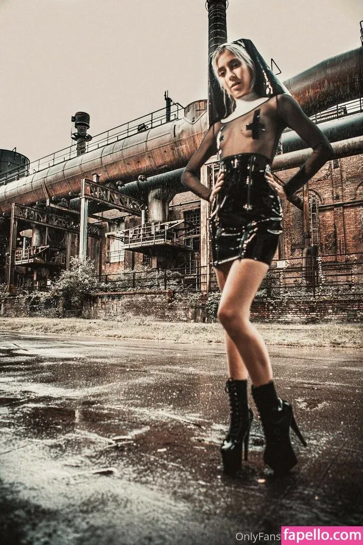 UlulaXx / lavinaluo / lavishulula Onlyfans Photo Gallery 