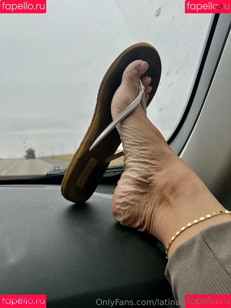 latina.gold / latinagoldensoles Onlyfans Photo Gallery 