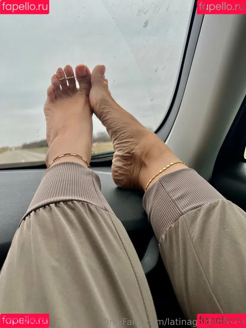 latina.gold / latinagoldensoles Onlyfans Photo Gallery 