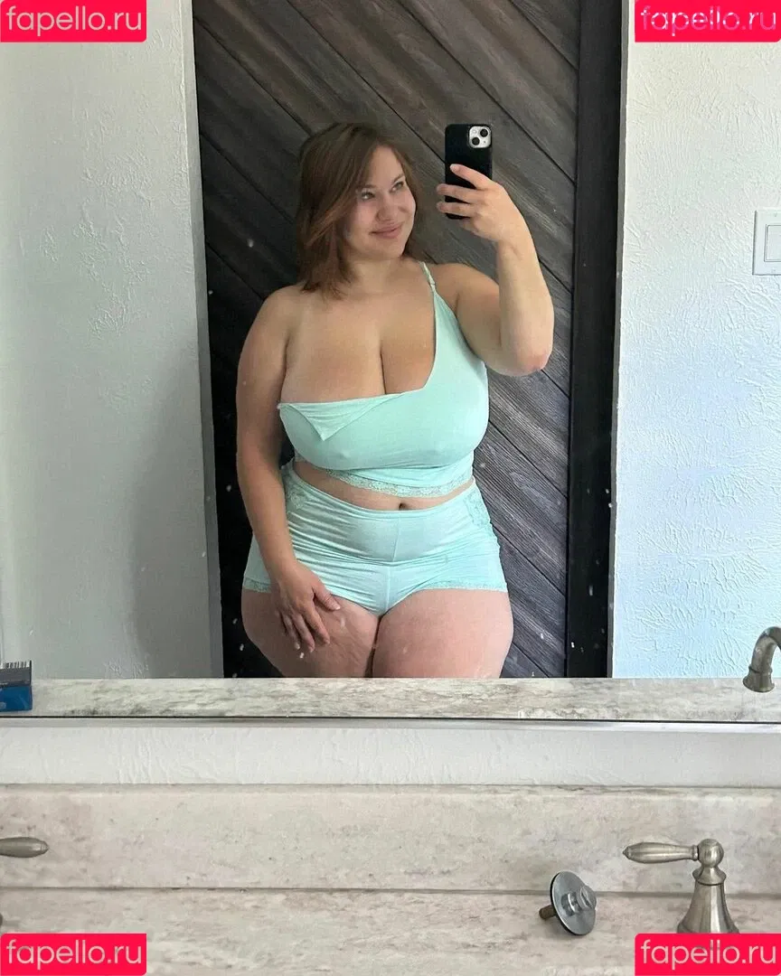 Mal Malloy / MalMalloy / itsamemalmalloy Onlyfans Photo Gallery 