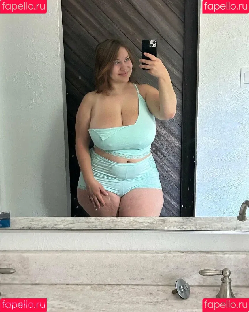 Mal Malloy / MalMalloy / itsamemalmalloy Onlyfans Photo Gallery 