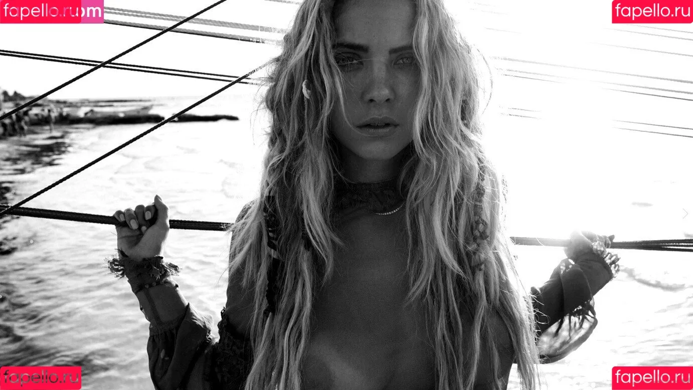 AshBenzo / Ashley Benson / ashley_benson1 / ashleybenson Onlyfans Photo Gallery 