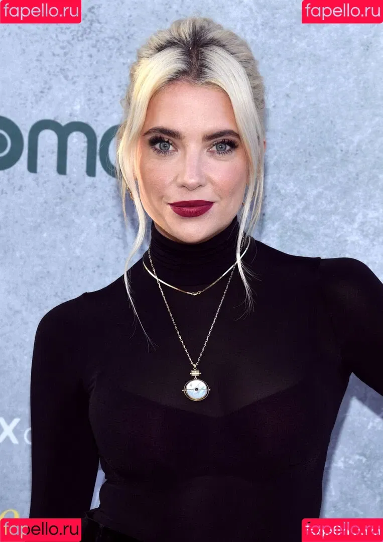 AshBenzo / Ashley Benson / ashley_benson1 / ashleybenson Onlyfans Photo Gallery 