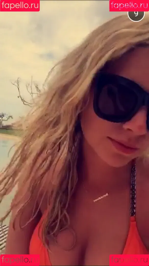 AshBenzo / Ashley Benson / ashley_benson1 / ashleybenson Onlyfans Photo Gallery 