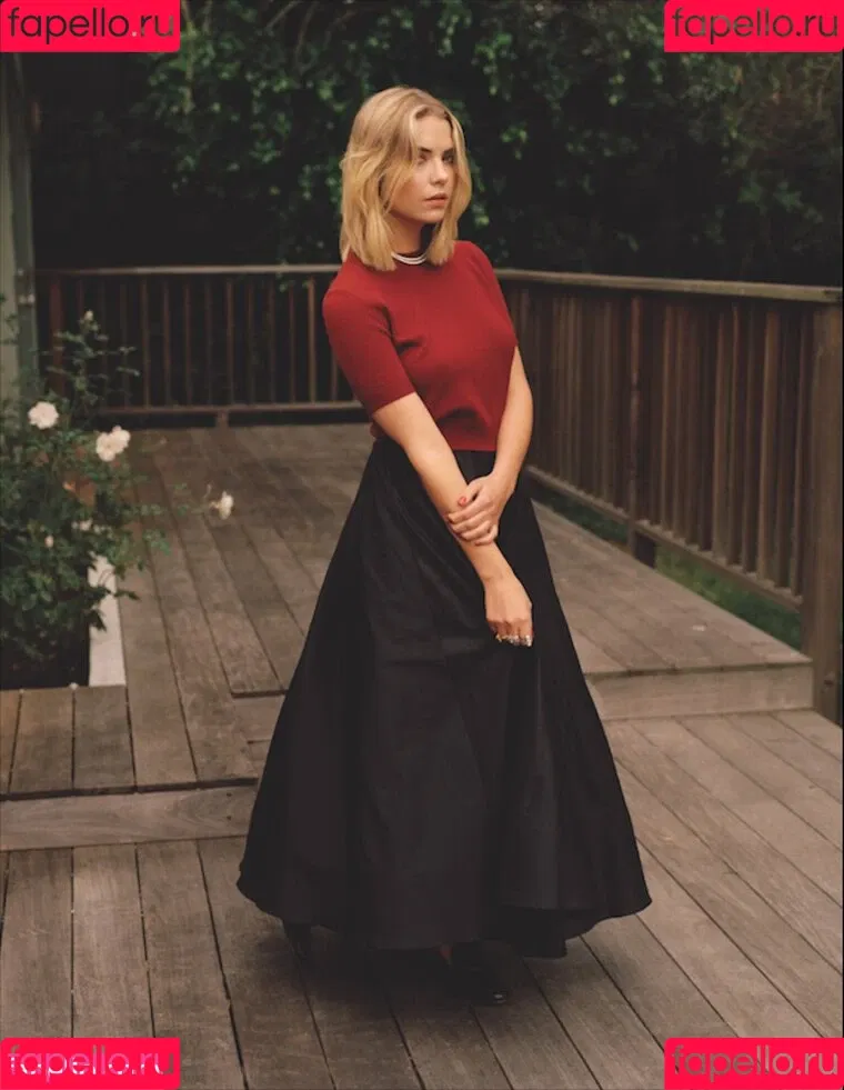 AshBenzo / Ashley Benson / ashley_benson1 / ashleybenson Onlyfans Photo Gallery 