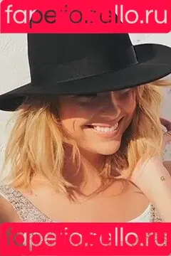 AshBenzo / Ashley Benson / ashley_benson1 / ashleybenson Onlyfans Photo Gallery 