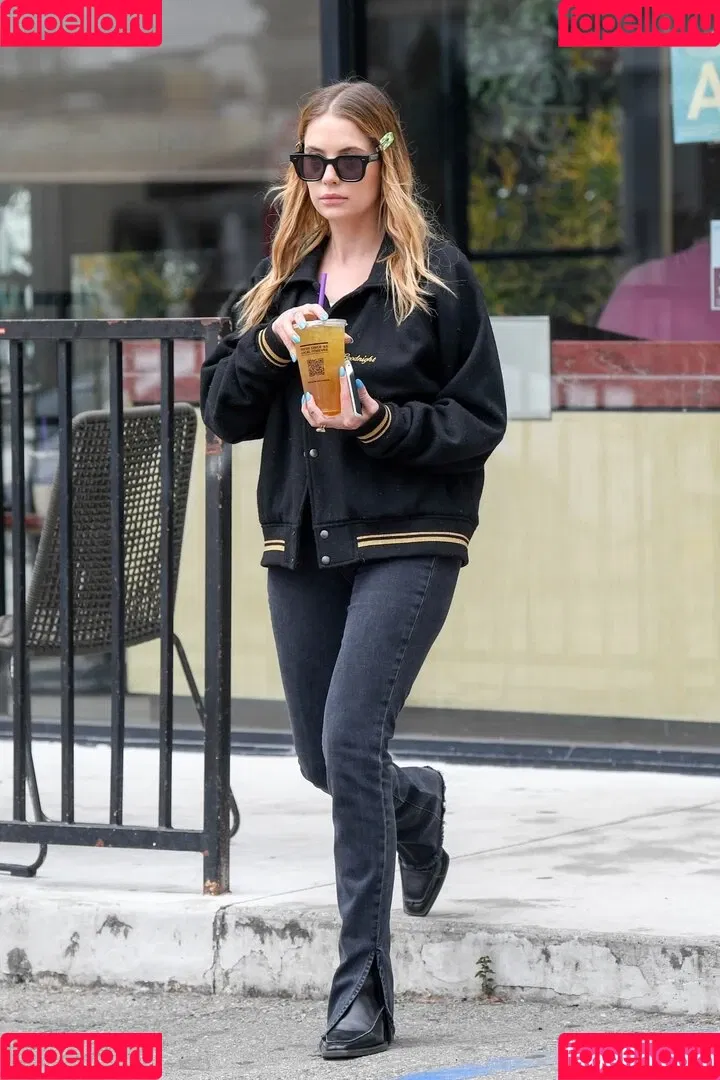 AshBenzo / Ashley Benson / ashley_benson1 / ashleybenson Onlyfans Photo Gallery 