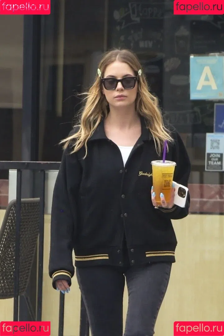 AshBenzo / Ashley Benson / ashley_benson1 / ashleybenson Onlyfans Photo Gallery 