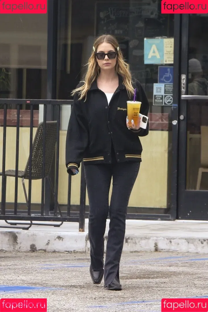 AshBenzo / Ashley Benson / ashley_benson1 / ashleybenson Onlyfans Photo Gallery 