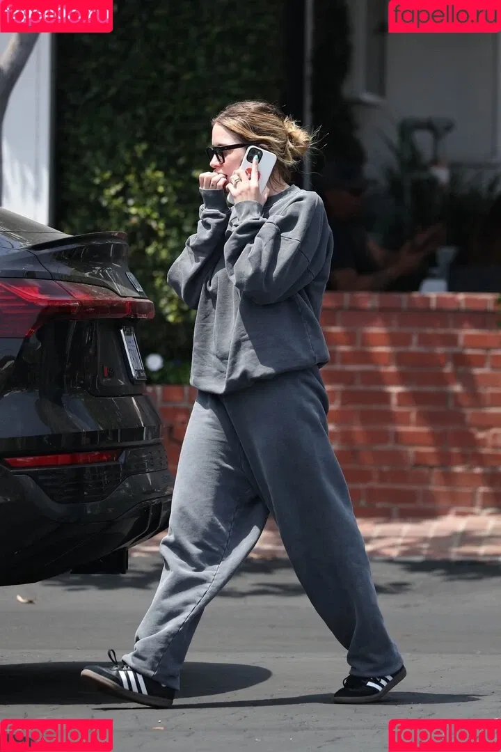 AshBenzo / Ashley Benson / ashley_benson1 / ashleybenson Onlyfans Photo Gallery 