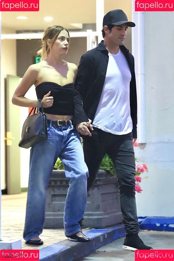 AshBenzo / Ashley Benson / ashley_benson1 / ashleybenson Onlyfans Photo Gallery 
