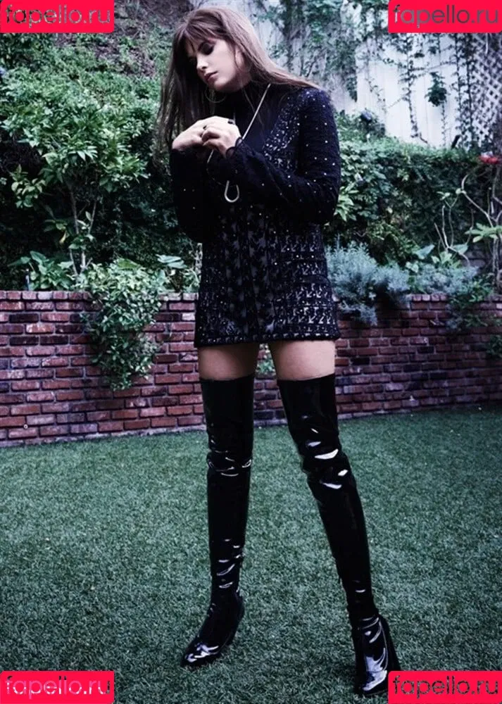 AshBenzo / Ashley Benson / ashley_benson1 / ashleybenson Onlyfans Photo Gallery 