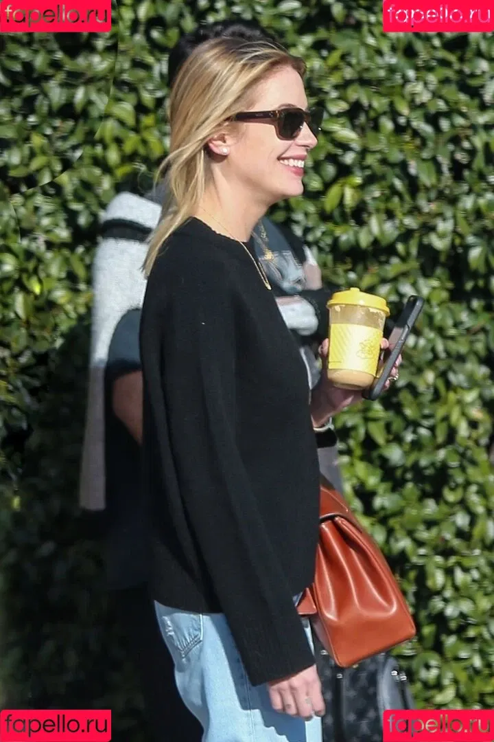AshBenzo / Ashley Benson / ashley_benson1 / ashleybenson Onlyfans Photo Gallery 