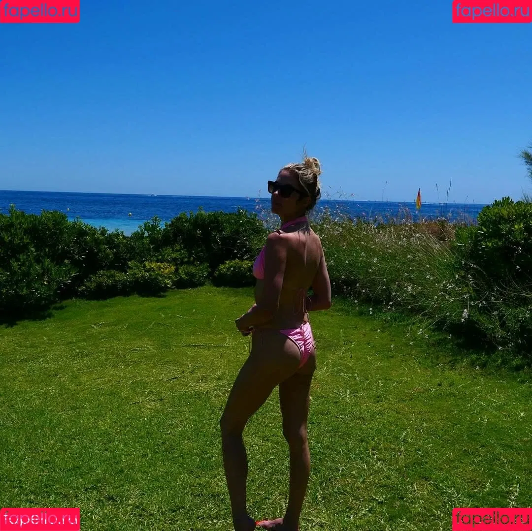 AshBenzo / Ashley Benson / ashley_benson1 / ashleybenson Onlyfans Photo Gallery 