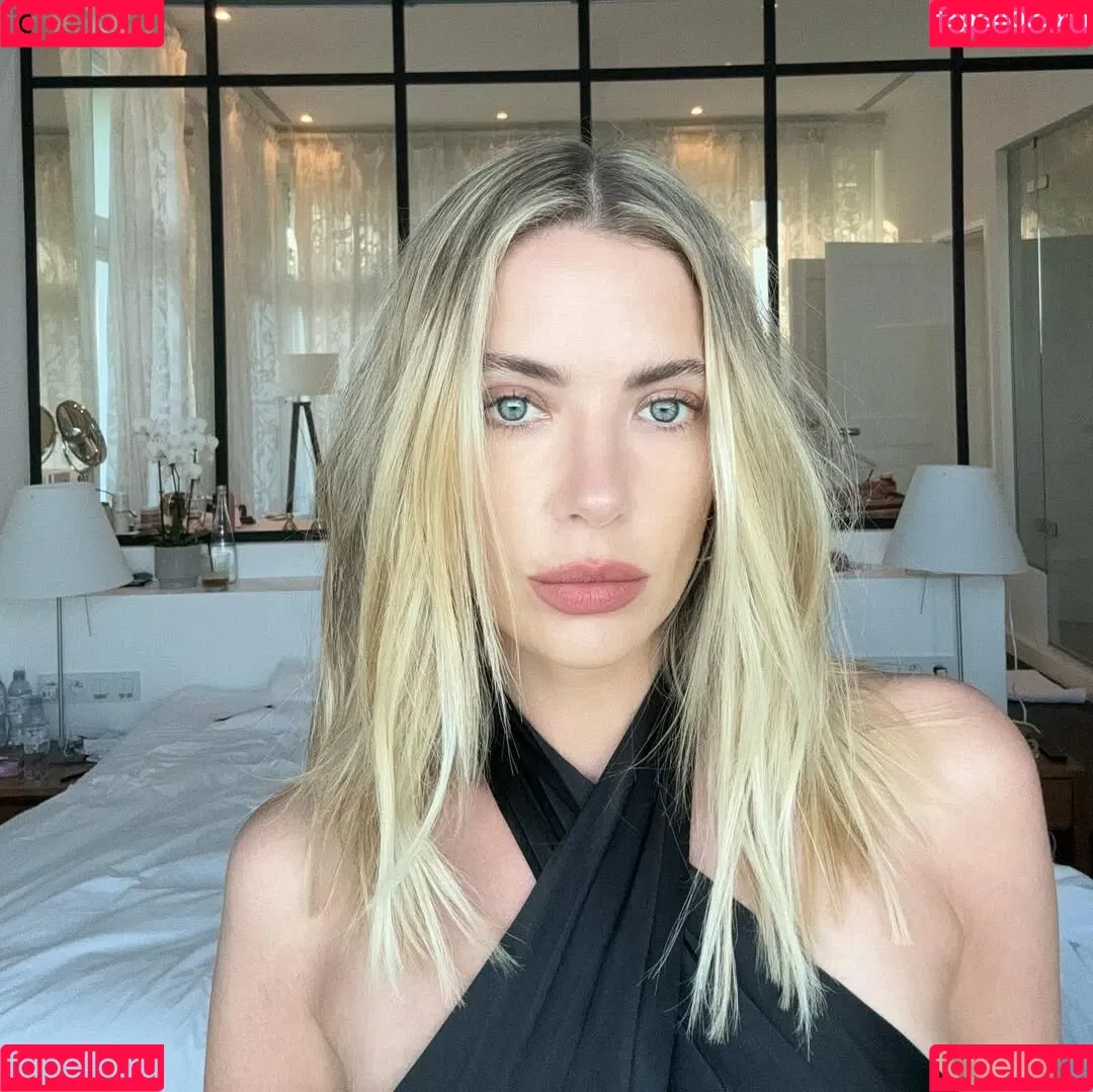 AshBenzo / Ashley Benson / ashley_benson1 / ashleybenson Onlyfans Photo Gallery 