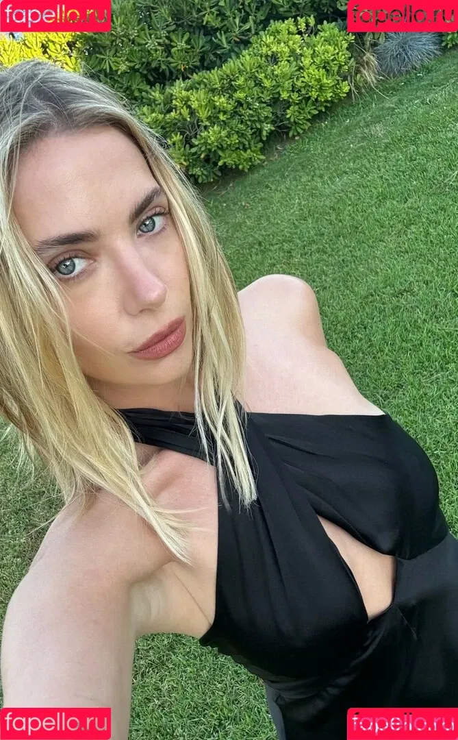 AshBenzo / Ashley Benson / ashley_benson1 / ashleybenson Onlyfans Photo Gallery 