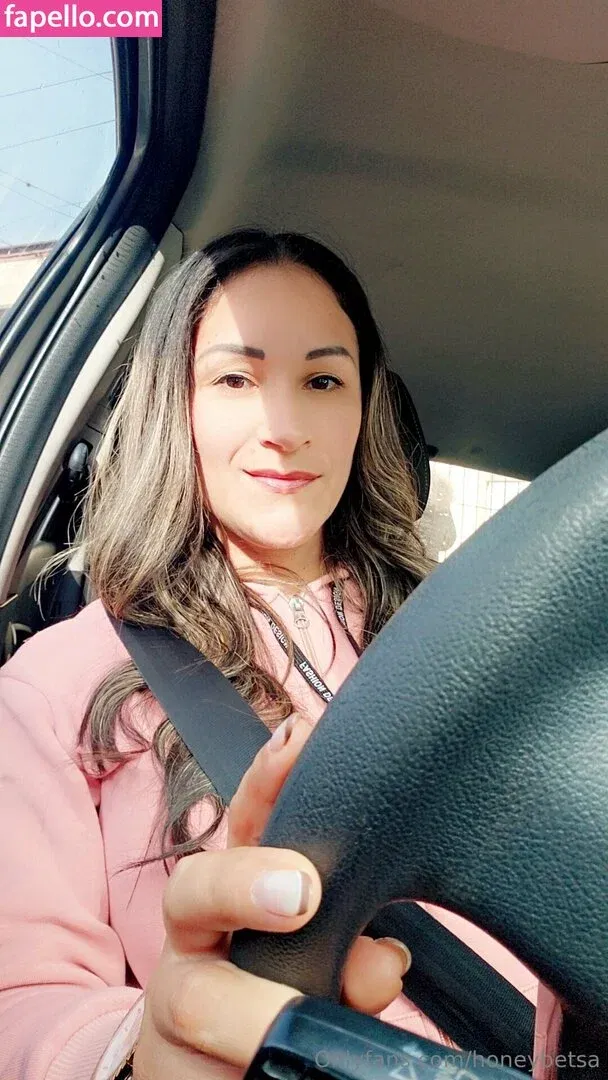 honeybetsa / moms__honeybeta Onlyfans Photo Gallery 
