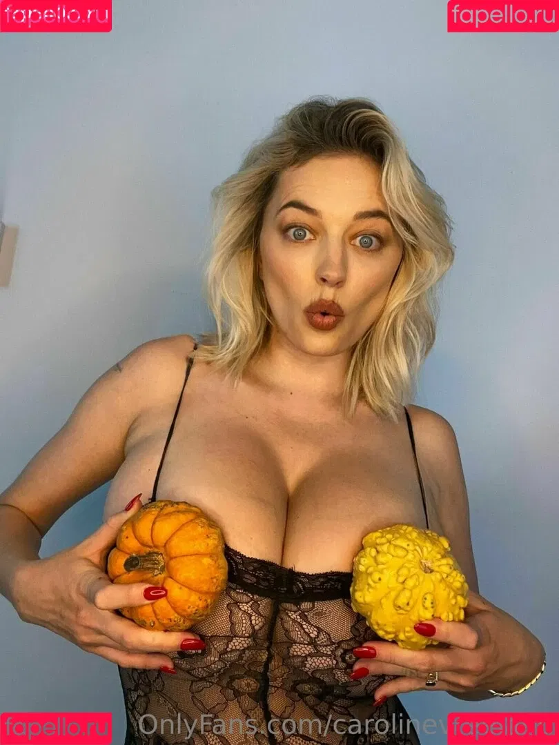Caroline Vreeland / carolinevreeland / carovreeland Onlyfans Photo Gallery 