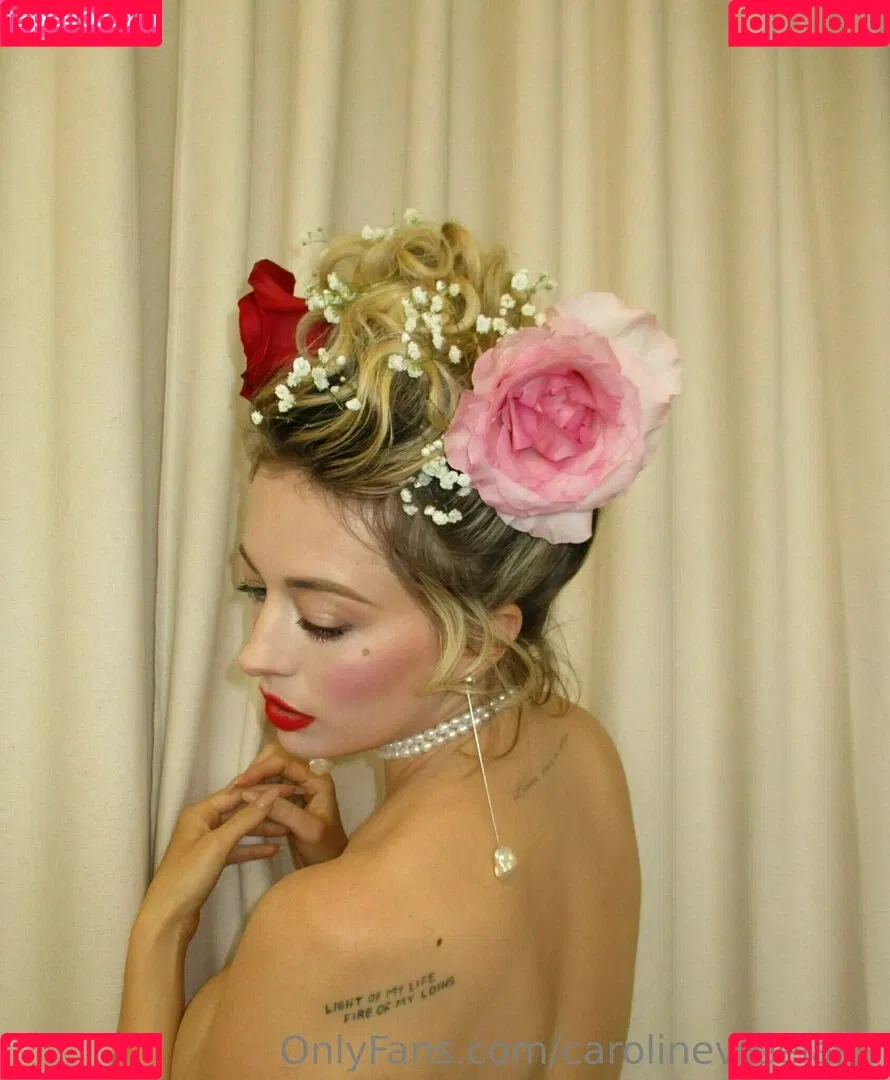 Caroline Vreeland / carolinevreeland / carovreeland Onlyfans Photo Gallery 