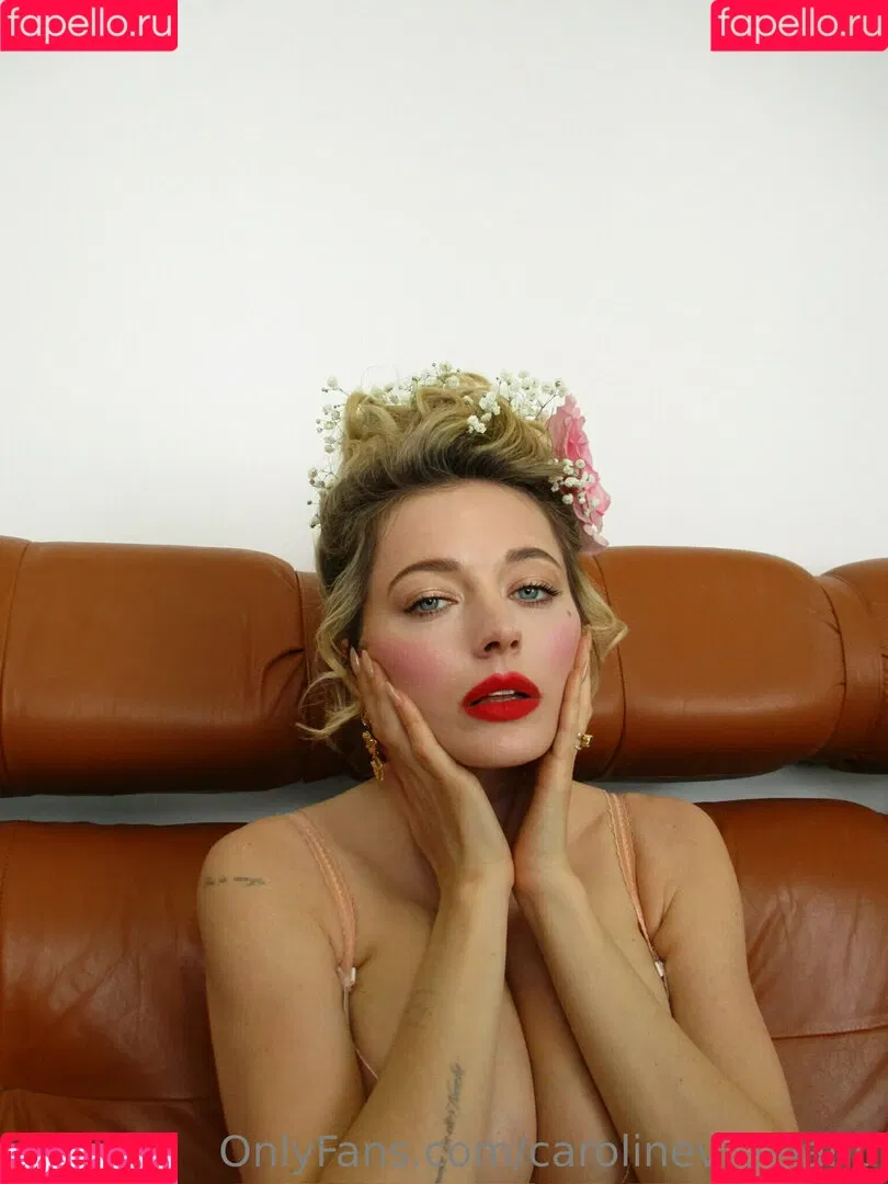 Caroline Vreeland / carolinevreeland / carovreeland Onlyfans Photo Gallery 