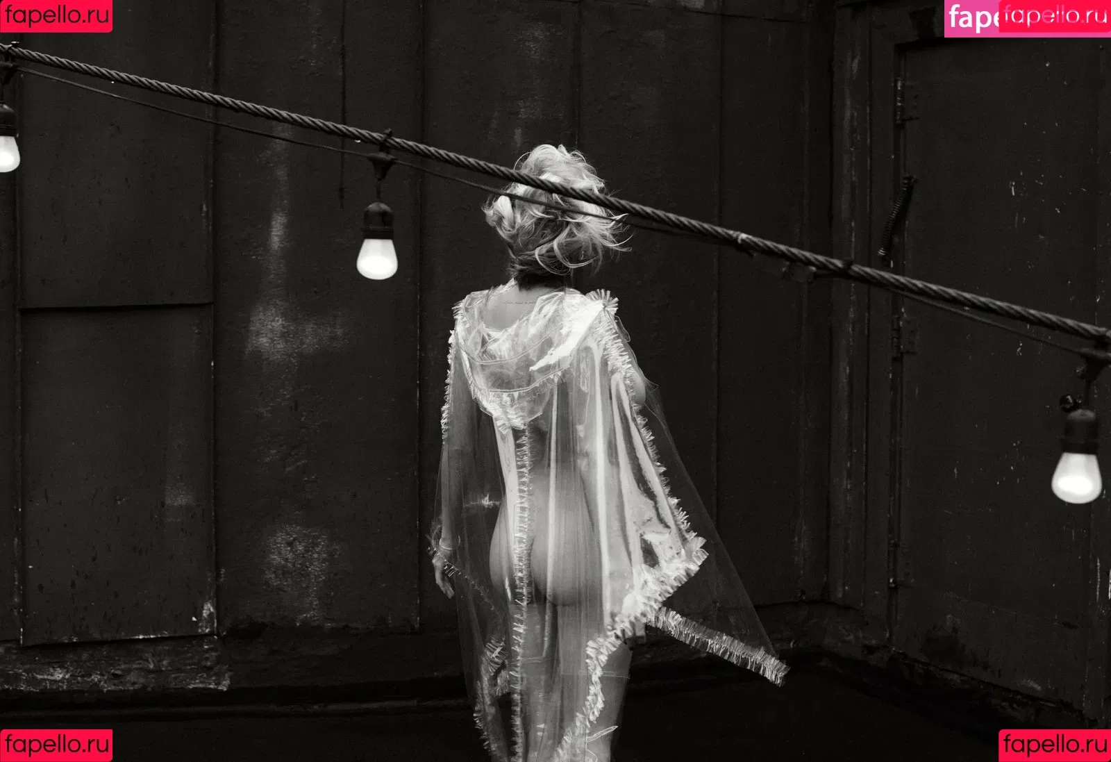 Caroline Vreeland / carolinevreeland / carovreeland Onlyfans Photo Gallery 