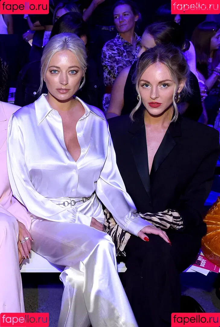 Caroline Vreeland / carolinevreeland / carovreeland Onlyfans Photo Gallery 