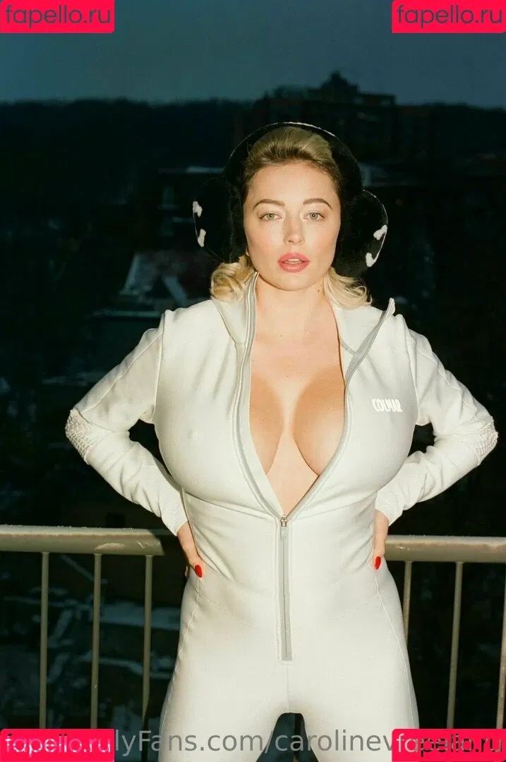 Caroline Vreeland / carolinevreeland / carovreeland Onlyfans Photo Gallery 