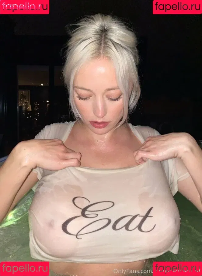 Caroline Vreeland / carolinevreeland / carovreeland Onlyfans Photo Gallery 