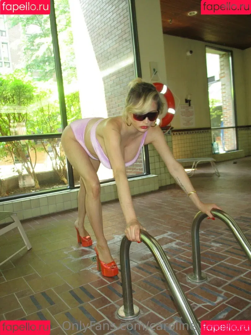 Caroline Vreeland / carolinevreeland / carovreeland Onlyfans Photo Gallery 