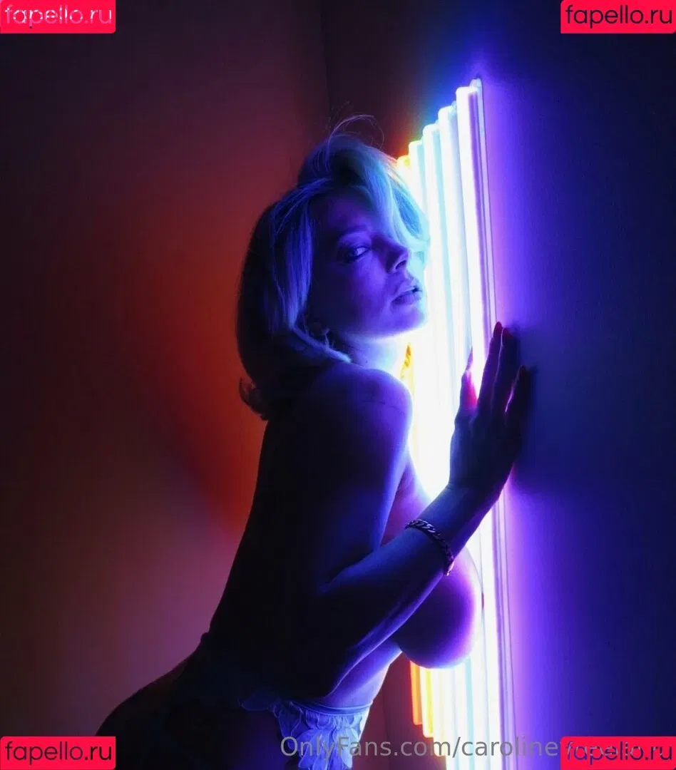 Caroline Vreeland / carolinevreeland / carovreeland Onlyfans Photo Gallery 