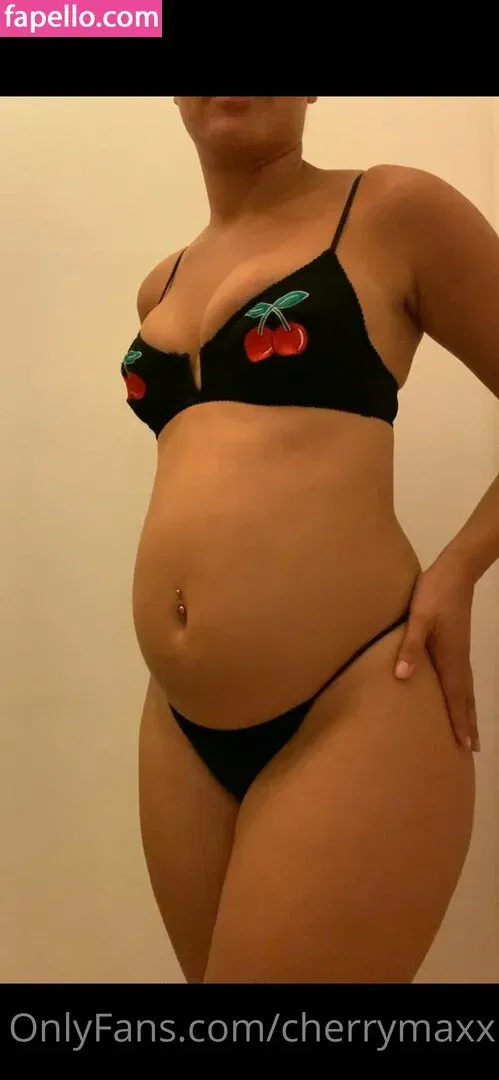 cherrymaxx / dikehmaxwell Onlyfans Photo Gallery 